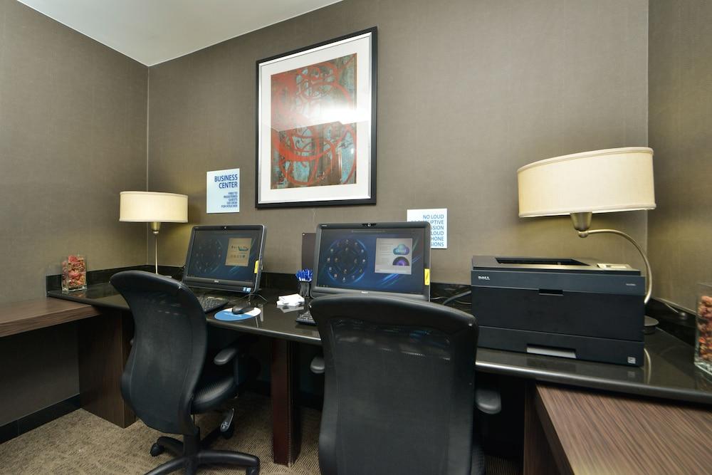 Holiday Inn Express Kennedy Airport, An Ihg Hotel Nova Iorque Exterior foto