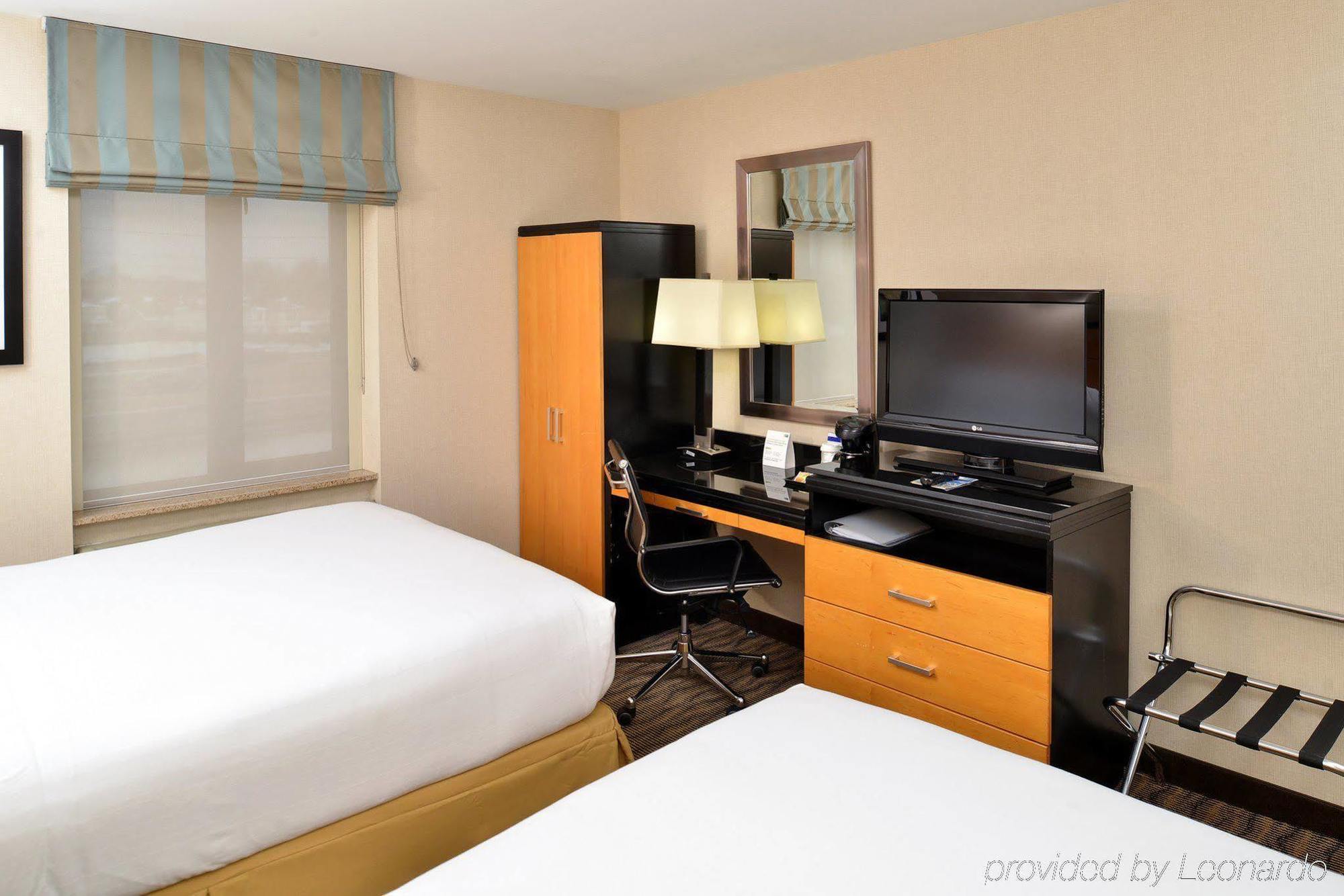 Holiday Inn Express Kennedy Airport, An Ihg Hotel Nova Iorque Exterior foto