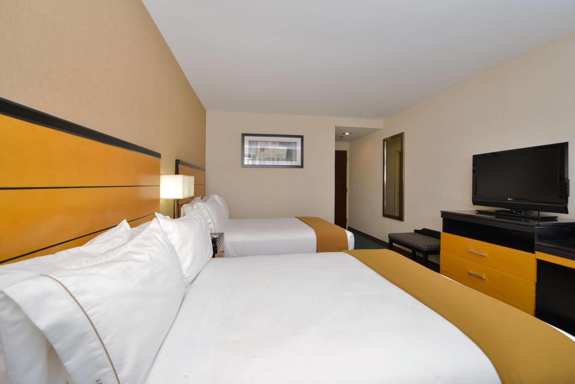 Holiday Inn Express Kennedy Airport, An Ihg Hotel Nova Iorque Exterior foto