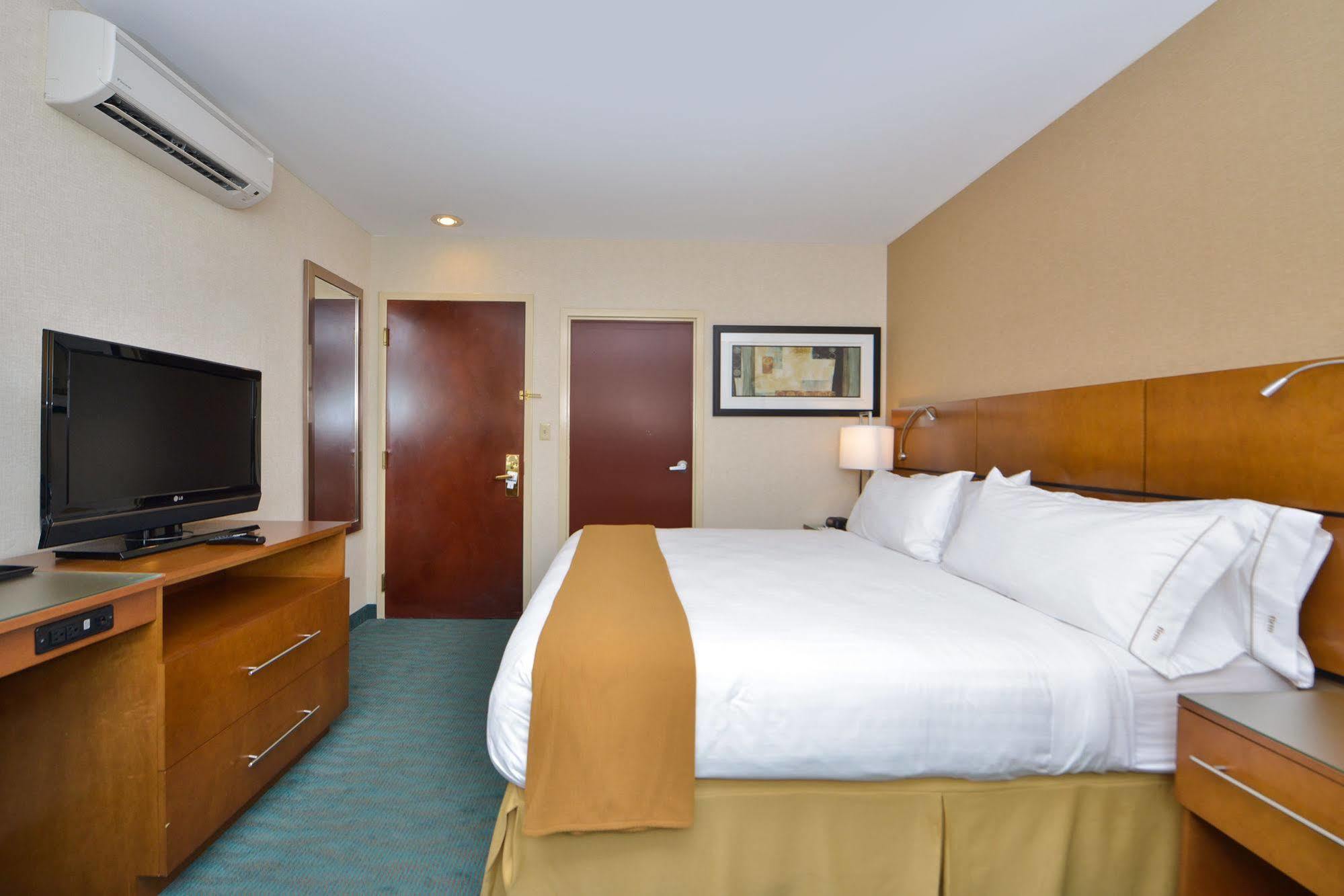 Holiday Inn Express Kennedy Airport, An Ihg Hotel Nova Iorque Exterior foto
